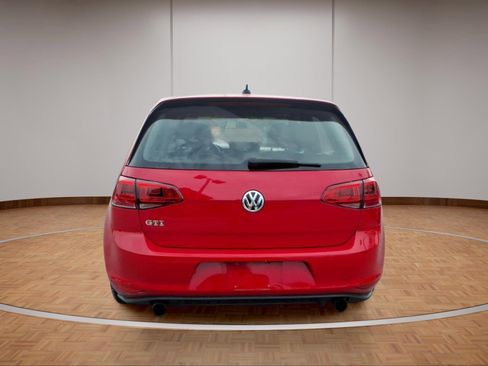 Used 2017 Volkswagen Golf 4-Door FWD image 5