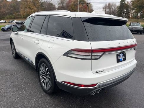 Used 2023 Lincoln Aviator Reserve w/ Equipment Group 201A image 9