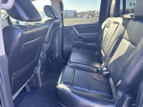 Used 2012 Nissan Titan SL w/ SL Technology Pkg image 25