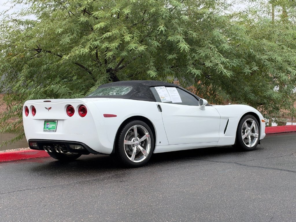 Used 2008 Chevrolet Corvette Convertible w/ Preferred Equipment Group RWD image 3