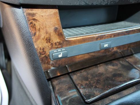 Used 2007 BMW 530xi Sedan image 23