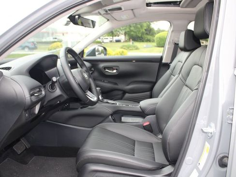 Certified 2026 Honda HR-V EX-L image 11