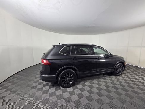 Used 2024 Volkswagen Tiguan SE image 5