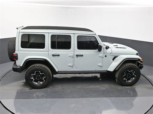 Used 2023 Jeep Wrangler Unlimited Rubicon w/ LED Lighting Group image 18