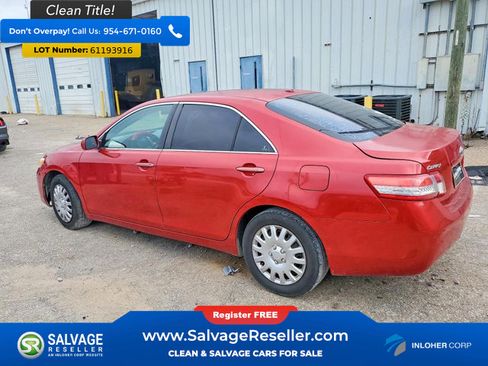 Used 2011 Toyota Camry LE FWD image 3