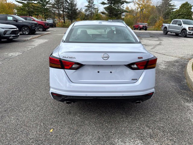 Used 2025 Nissan Altima 2.5 SR w/ SR Premium Package AWD/4WD image 28