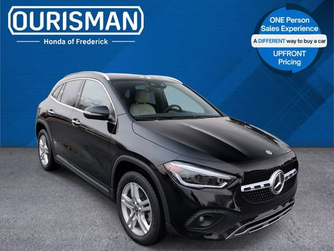Used 2023 Mercedes-Benz GLA 250 4MATIC image 1