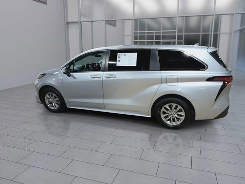 Used 2022 Toyota Sienna LE FWD image 6