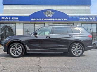 Used 2022 BMW X7 xDrive40i w/ Luxury Seating Package AWD/4WD video 1