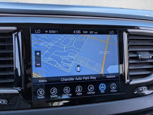 Used 2017 Chrysler Pacifica Touring-L FWD image 21
