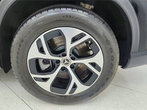 Used 2025 Mercedes-Benz GLC 350e GLC 350e image 63