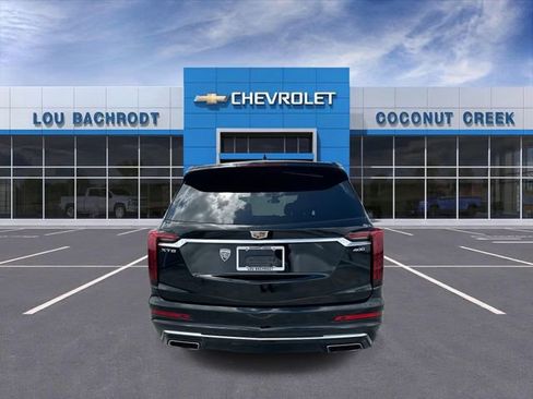 Used 2023 Cadillac XT6 Premium Luxury FWD image 7