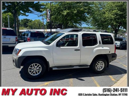 Used 2015 Nissan Xterra 4WD image 7