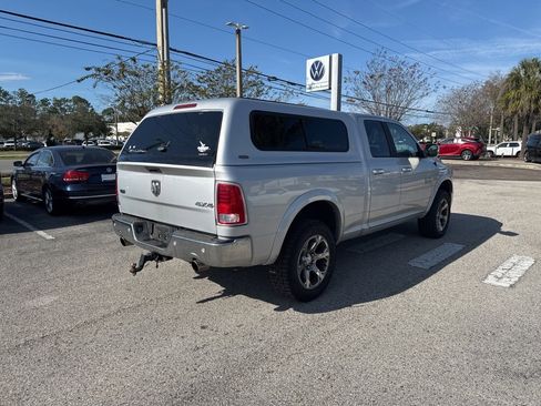 Used 2017 RAM 1500 Laramie image 9
