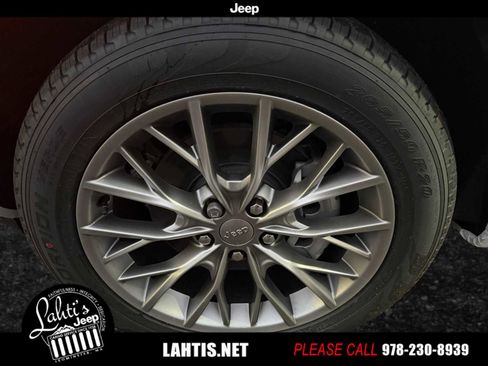 New 2025 Jeep Grand Cherokee L Summit image 21