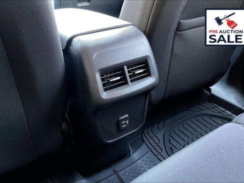 Used 2024 Chevrolet Equinox LS w/ LS Convenience Package AWD/4WD image 34