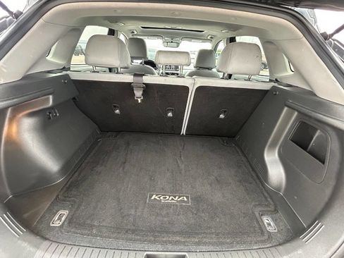 Used 2018 Hyundai Kona Limited image 11