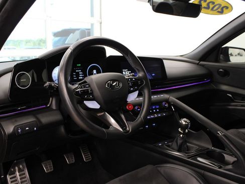 Used 2022 Hyundai Elantra N FWD image 13