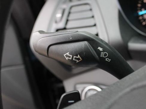 Used 2017 Ford Escape SE image 12