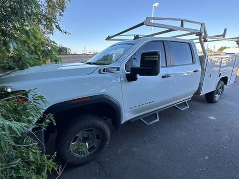 Used 2022 GMC Sierra 2500 Pro w/ Convenience Package RWD image 7
