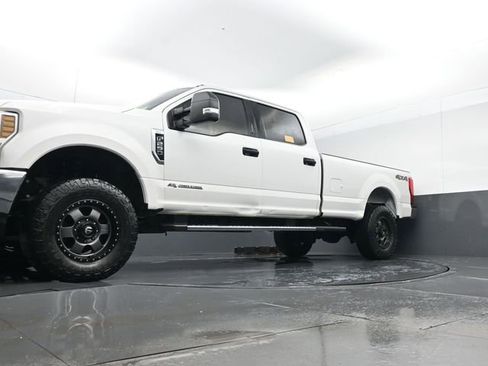 Used 2018 Ford F250 XLT image 30