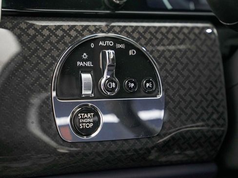 New 2026 Rolls-Royce Cullinan Black Badge image 24