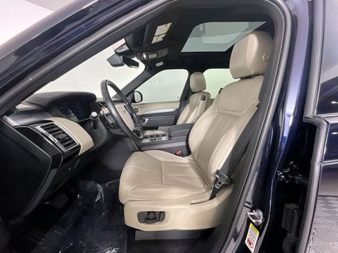 Certified 2020 Land Rover Discovery Landmark image 16