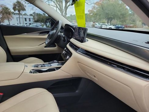 Used 2023 INFINITI QX60 Luxe image 34