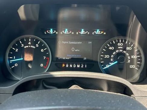 Used 2019 Ford F150 XLT w/ Equipment Group 302A Luxury AWD/4WD image 28