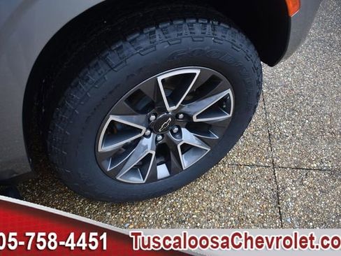 Used 2024 Chevrolet Tahoe Z71 w/ Luxury Package AWD/4WD image 14