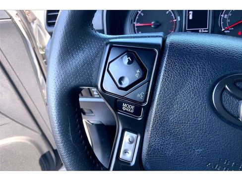 Used 2024 Toyota 4Runner SR5 AWD/4WD image 20