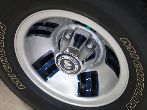 Used 1992 Dodge D/W Truck 150 image 15