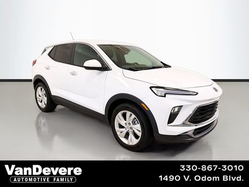 Used 2024 Buick Encore GX Preferred w/ Comfort Package FWD image 1