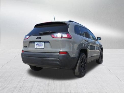 Used 2023 Jeep Cherokee Altitude Lux AWD/4WD image 3