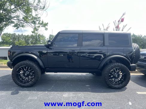 Used 2023 Ford Bronco Wildtrak AWD/4WD image 3