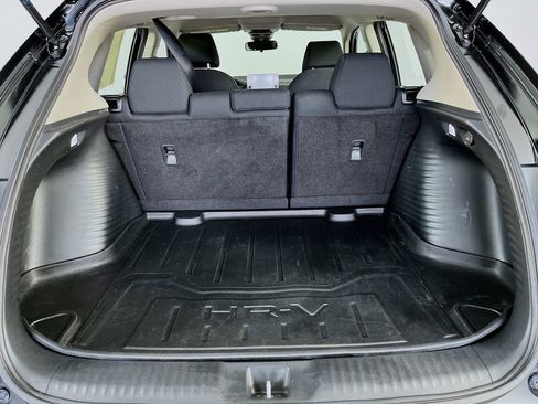 Used 2025 Honda HR-V LX image 10