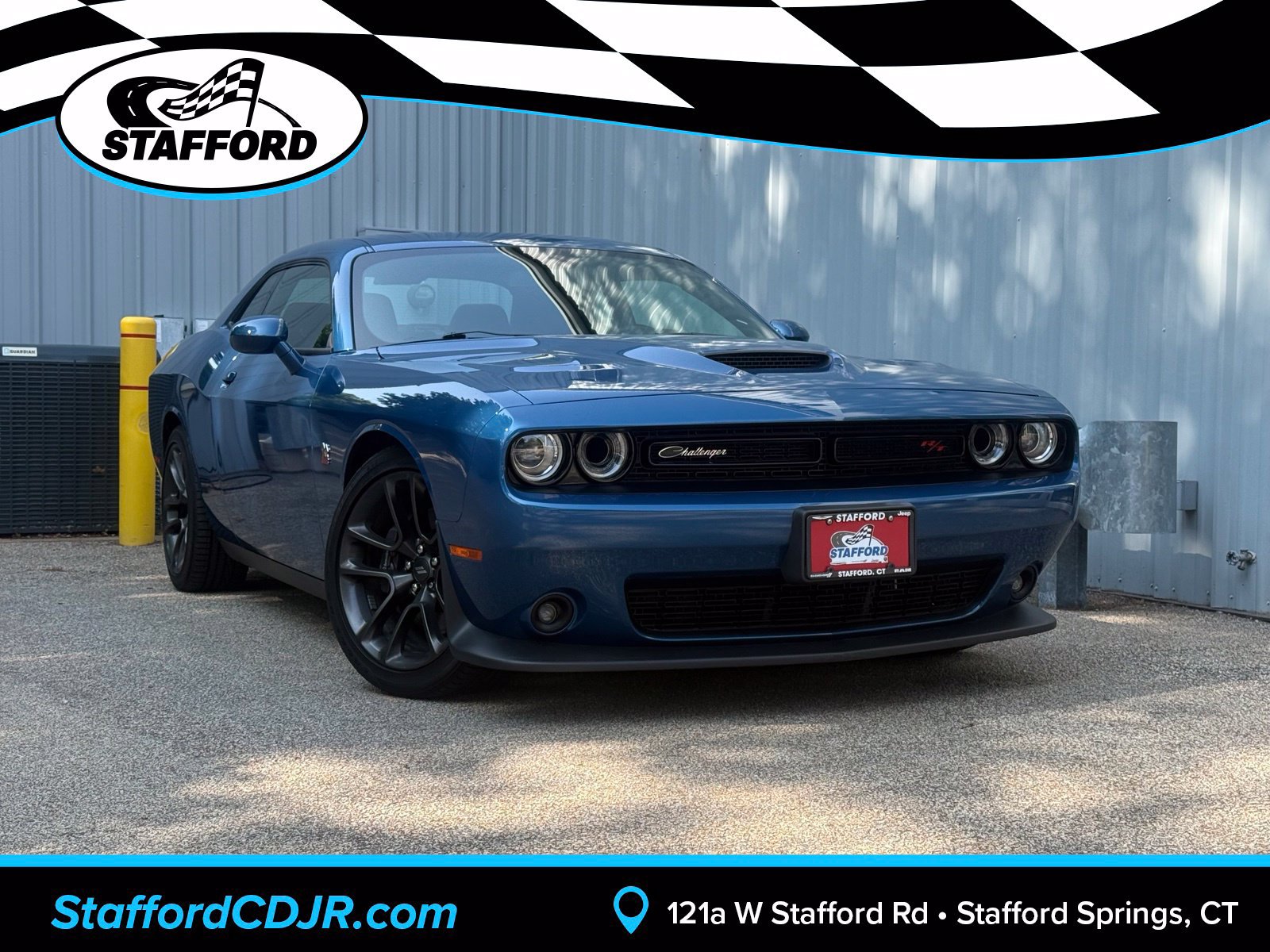 Used 2022 Dodge Challenger R/T Scat Pack RWD image 1