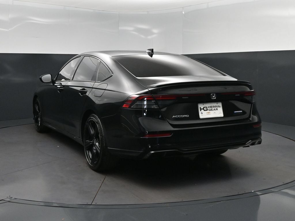 Used 2025 Honda Accord Sport image 5