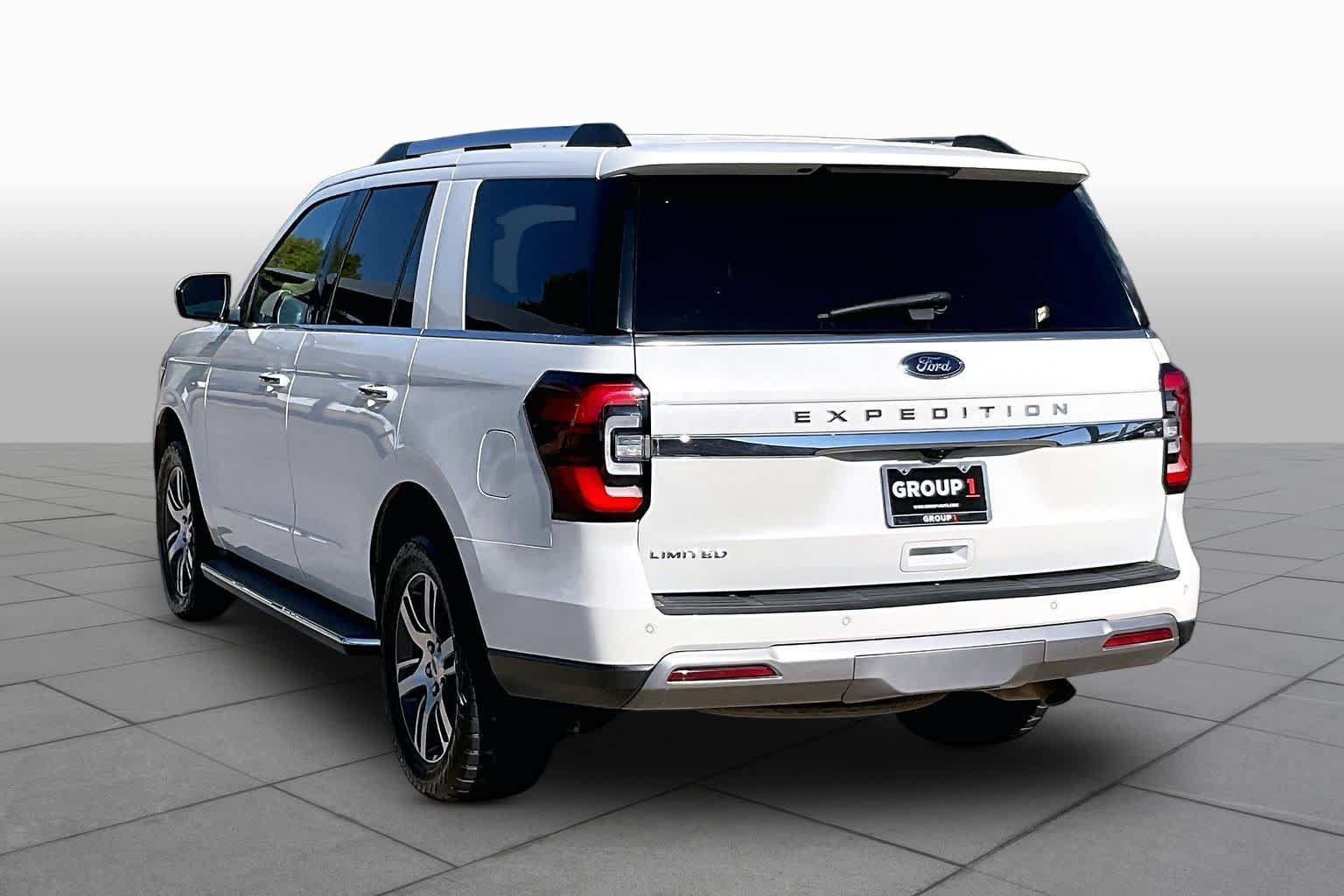 Used 2022 Ford Expedition Limited RWD image 12