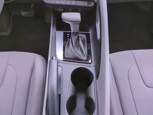 Used 2023 Hyundai Elantra SEL w/ Cargo Package image 19