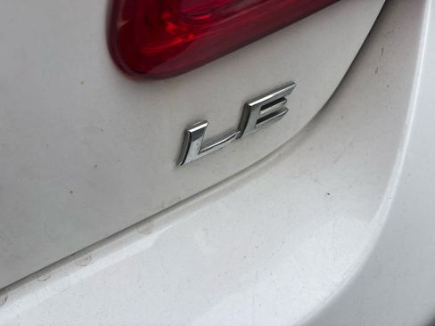 Used 2011 Toyota Camry LE w/ LE Extra-Value Pkg FWD image 8