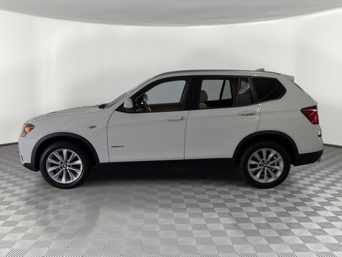 Used 2016 BMW X3 xDrive28i AWD/4WD image 2