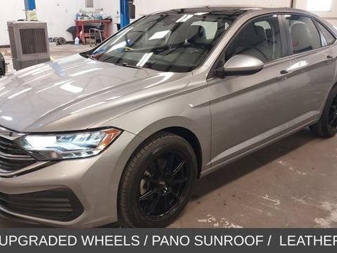 Used 2024 Volkswagen Jetta SE w/ Panoramic Sunroof Package FWD image 39