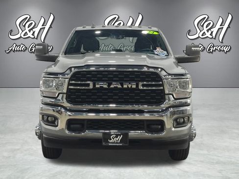 Used 2024 RAM 3500 Big Horn image 13