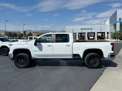 Used 2024 Chevrolet Silverado 3500 LT w/ All Star Edition AWD/4WD image 2