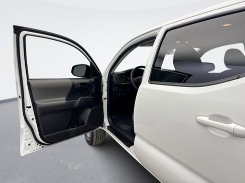 Used 2023 Toyota Tacoma SR image 9