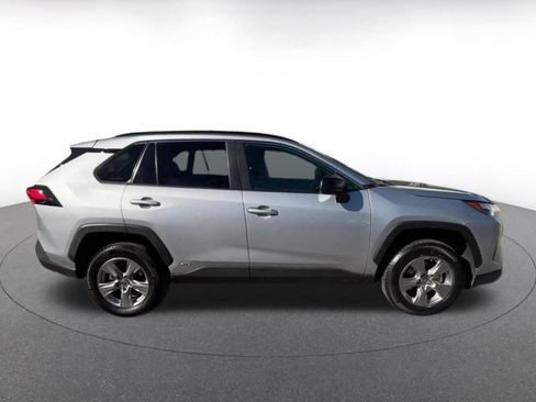 Used 2025 Toyota RAV4 LE image 16