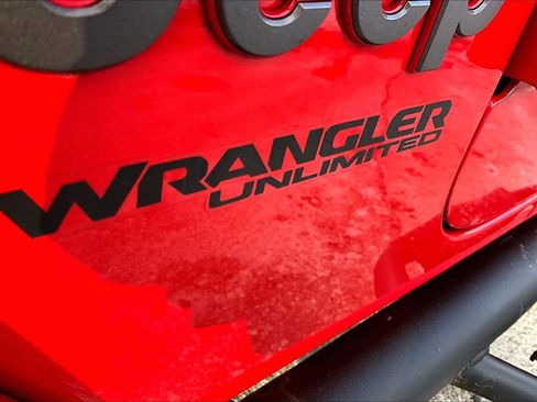 Used 2021 Jeep Wrangler Unlimited Rubicon w/ Dual Top Group image 9