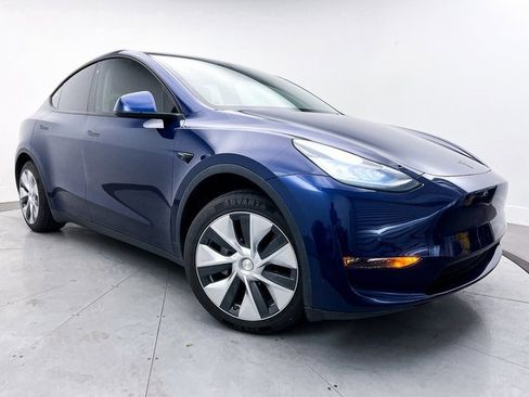 Used 2021 Tesla Model Y 2WD image 1