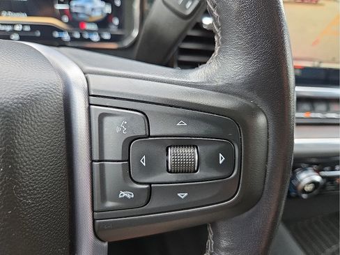 Used 2022 GMC Sierra 1500 SLT AWD/4WD image 18
